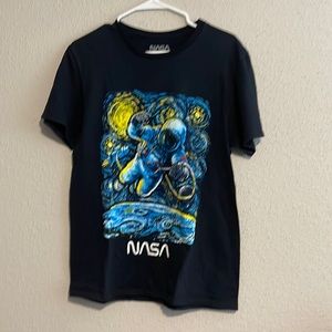 NASA cool art tee medium